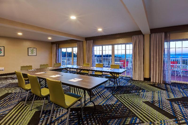 Holiday Inn Express & Suites Petoskey by IHG - photo 66