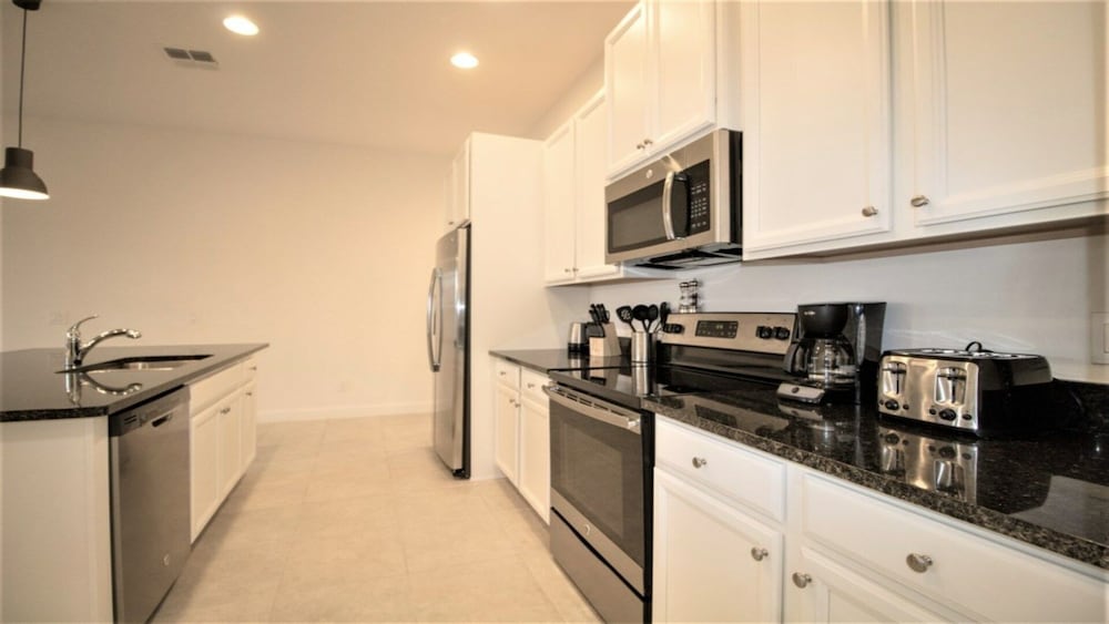 Aco243801 Festival Resort 5 Bed 4.5 Baths Townhome - photo 15