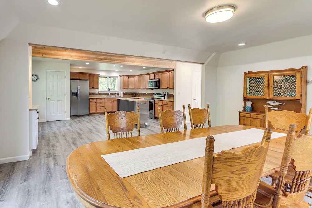 Spacious Scenic Wasilla Getaway Near Adventures — Wasilla