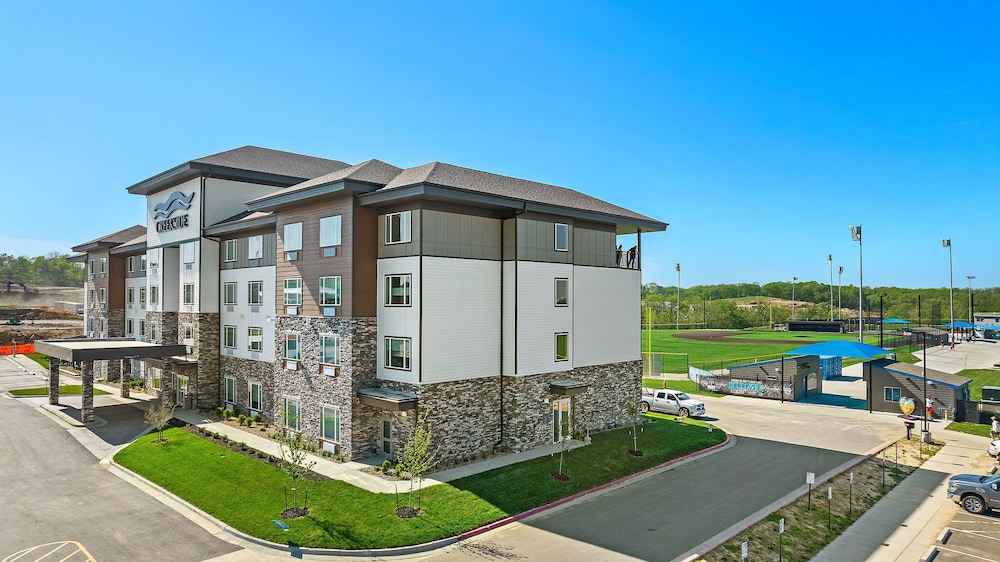 Holiday Inn Exp Parkville - photo 83