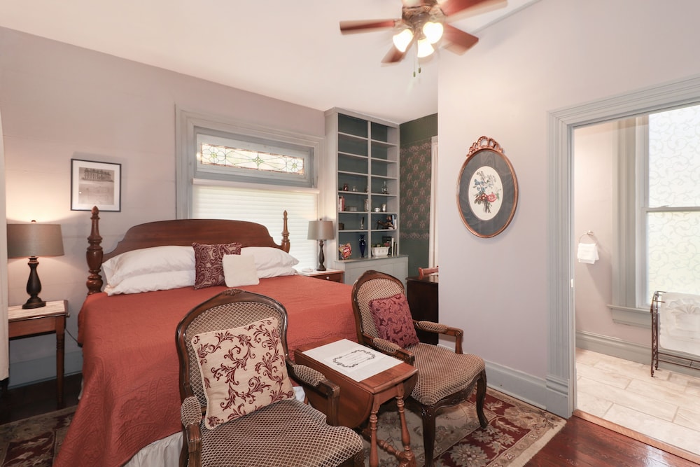 Loganberry Inn - photo 10
