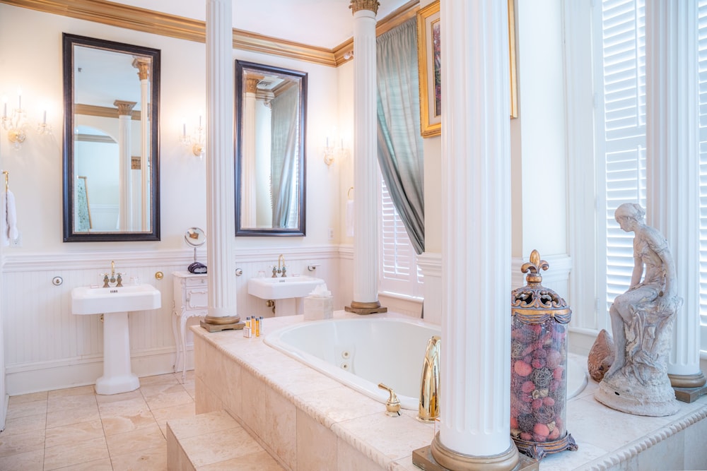 Justine Inn Savannah - photo 23