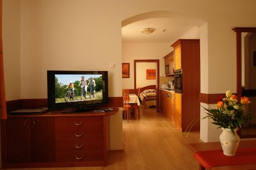 Szerencsemák Panzió — 4-Star Luxury Hotel in Sumeg, Hungary