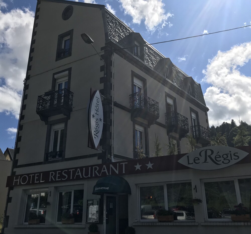 Hôtel Le Regis - carbon neutral hotel in Mont-Dore