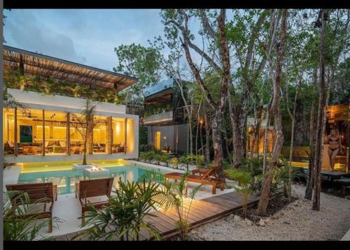 Tulum Jungle Treehouse — 4-Star Luxury Hotel in Tulum, Mexico