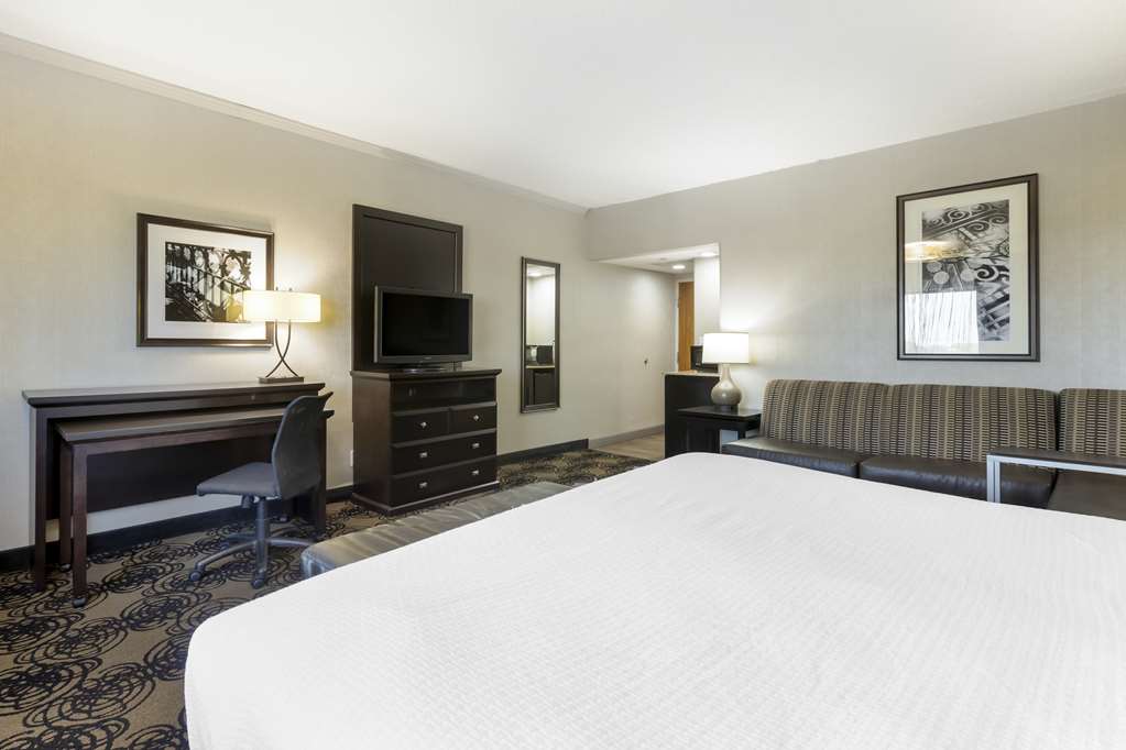 Best Western Plus Midwest Inn - photo 22