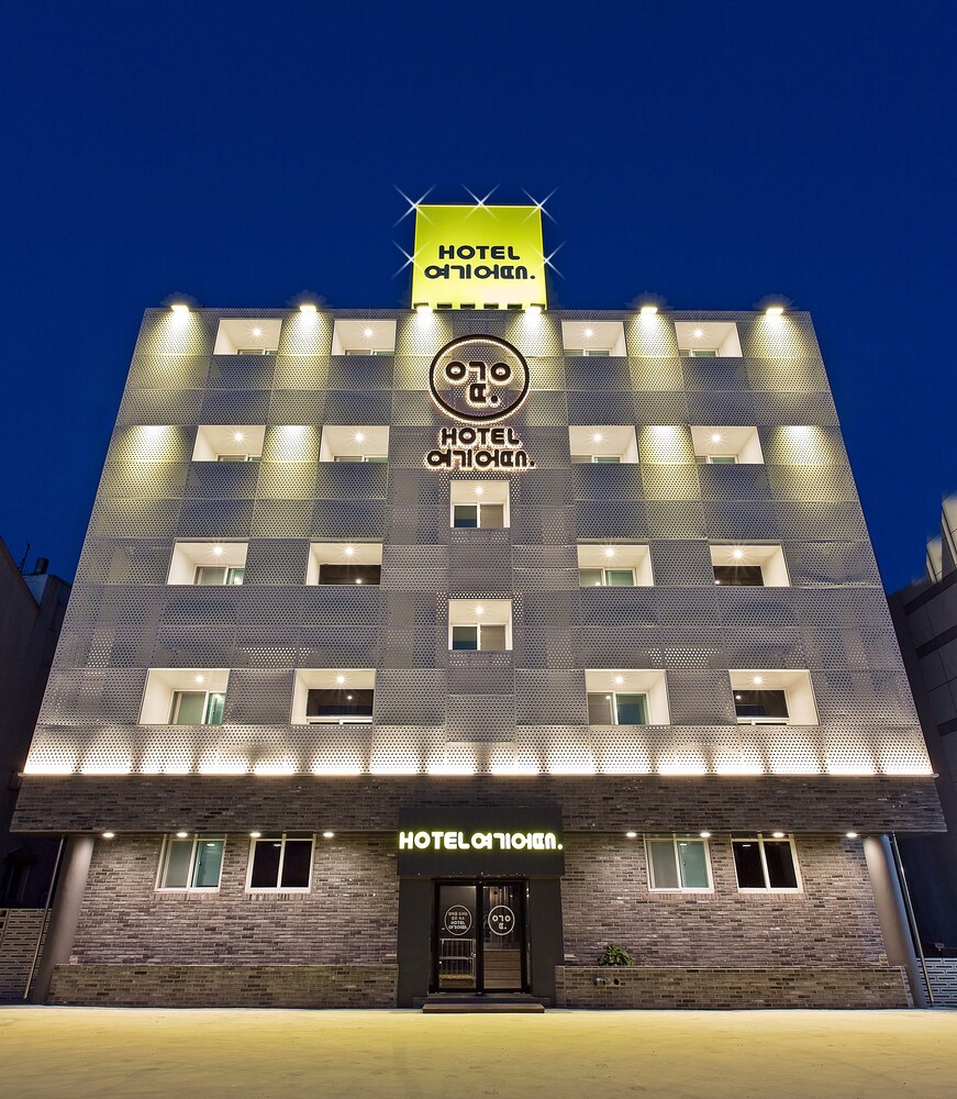 Hotel Yeogiuhtte Gyeongpo — hotel in Gangneung