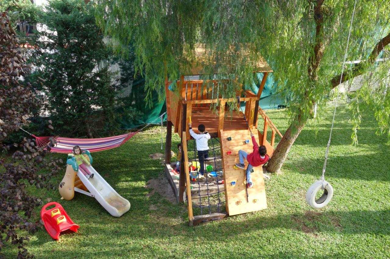 Kid & Holiday 1 in Korinthos, Greece