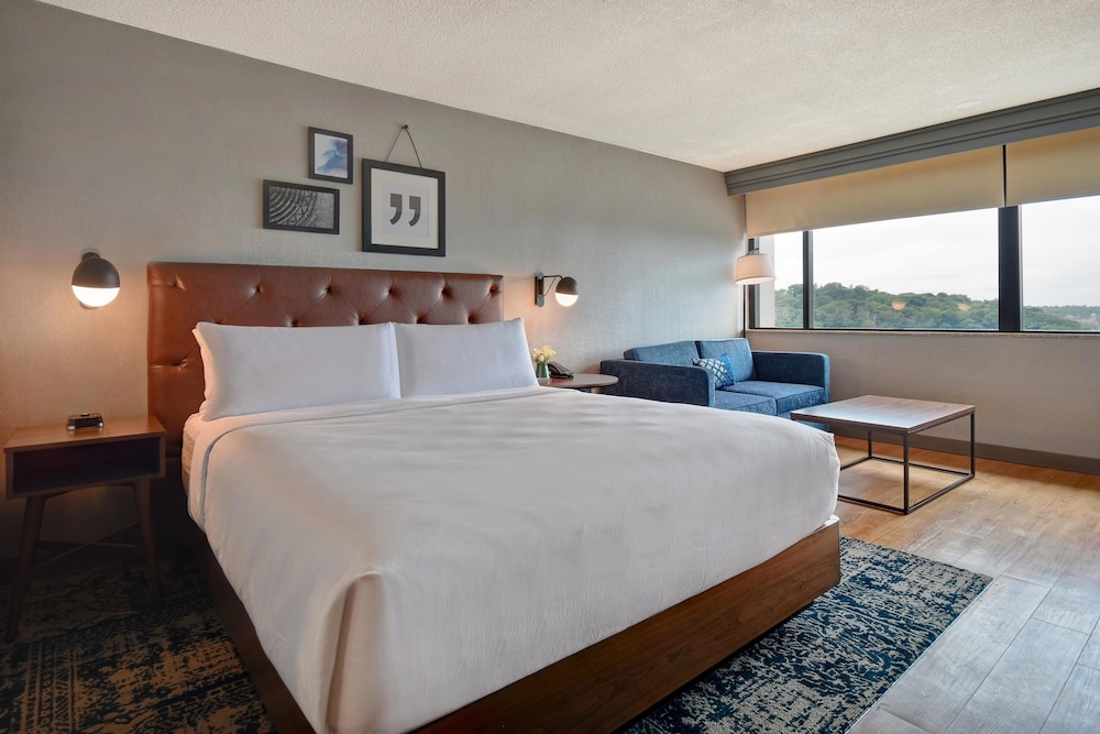 Four Points by Sheraton Boston Newton - photo 19
