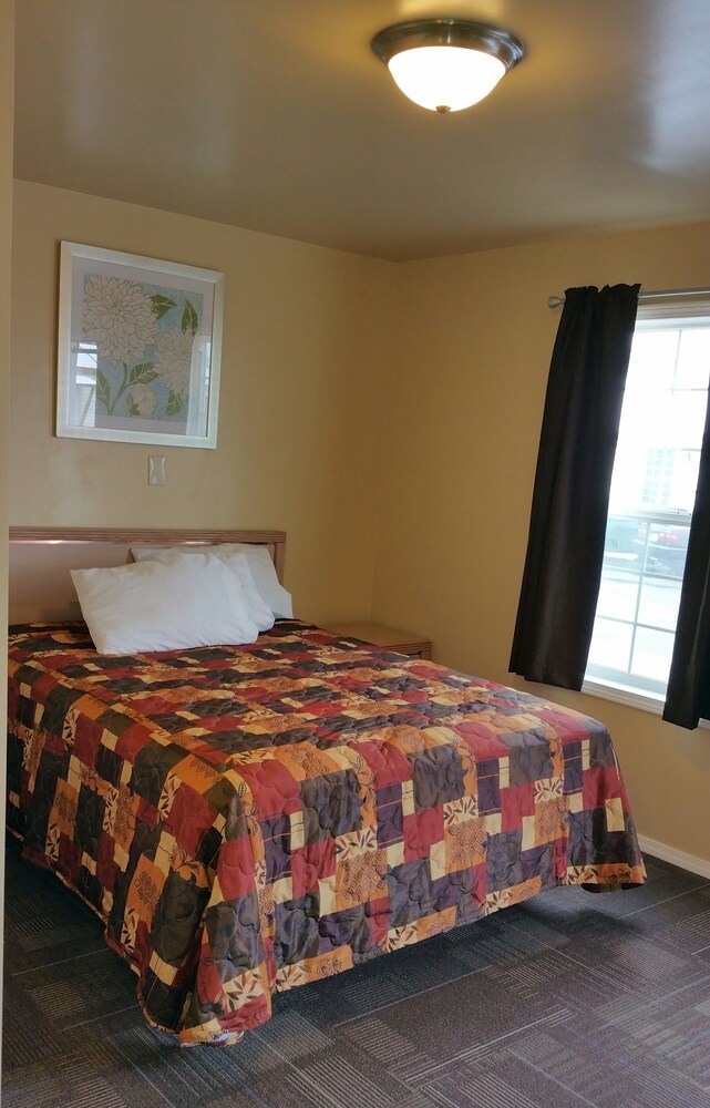 Bend Value Inn - photo 6