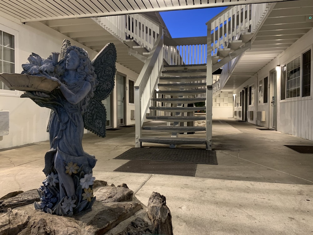 Stargazer Hotel - photo 40