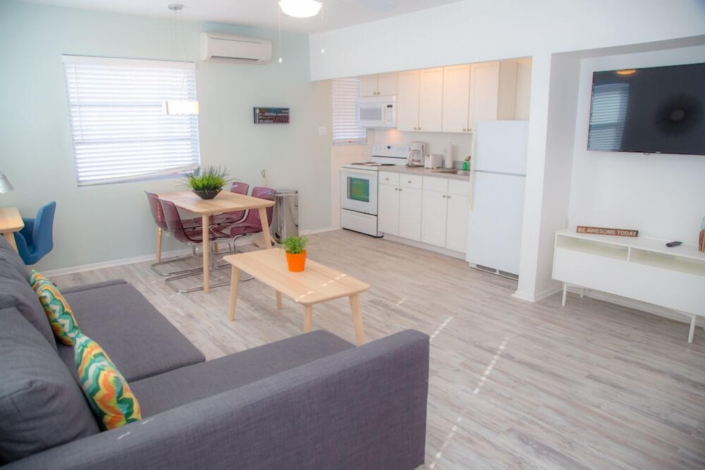 St Pete Beach Suites - photo 47
