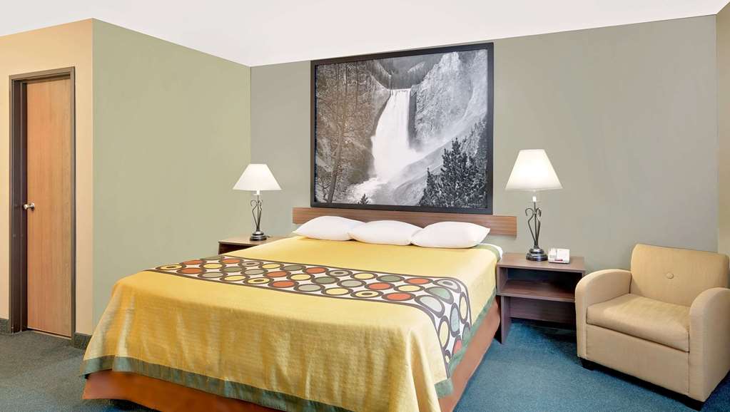 Super 8 by Wyndham Belgrade Bozeman Airport - photo 15