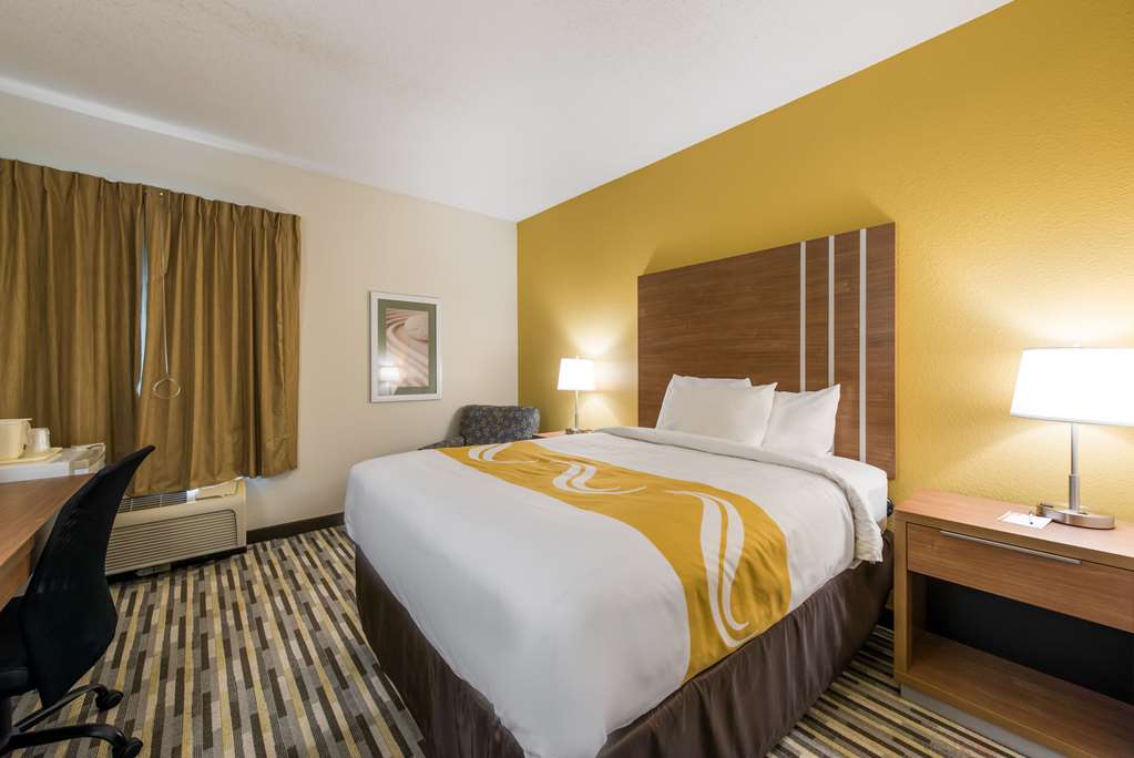 Quality Inn Michigan City South - photo 4