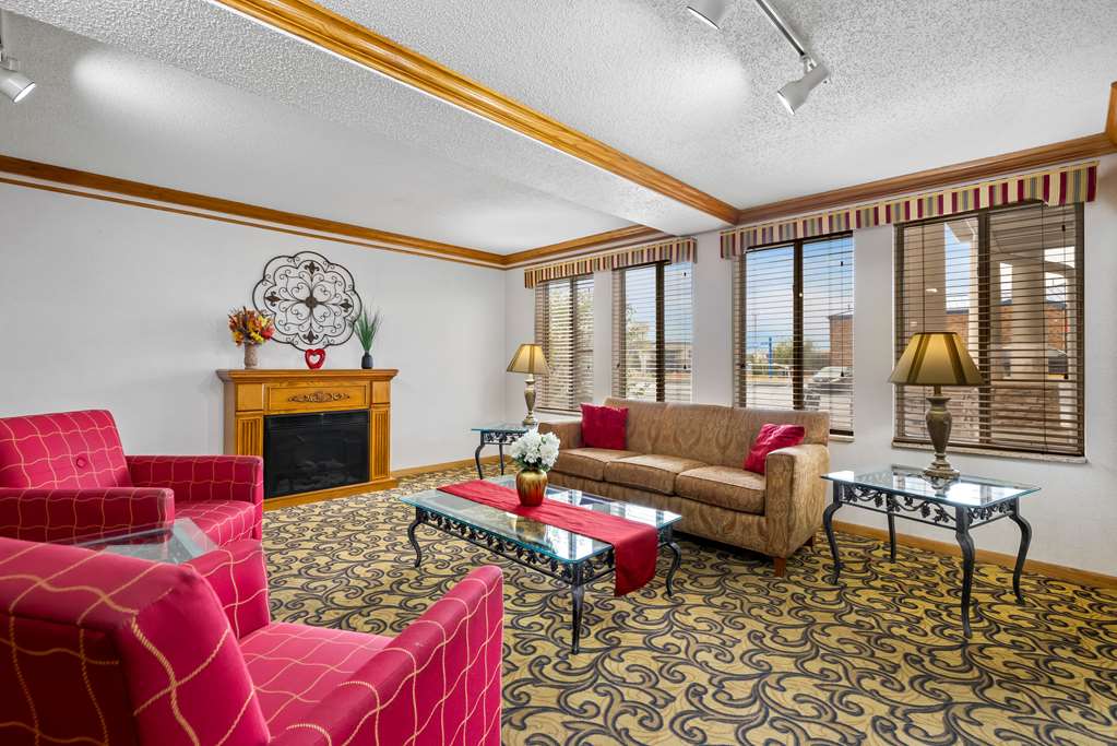 Quality Inn near Monument Health Rapid City Hospital - photo 8