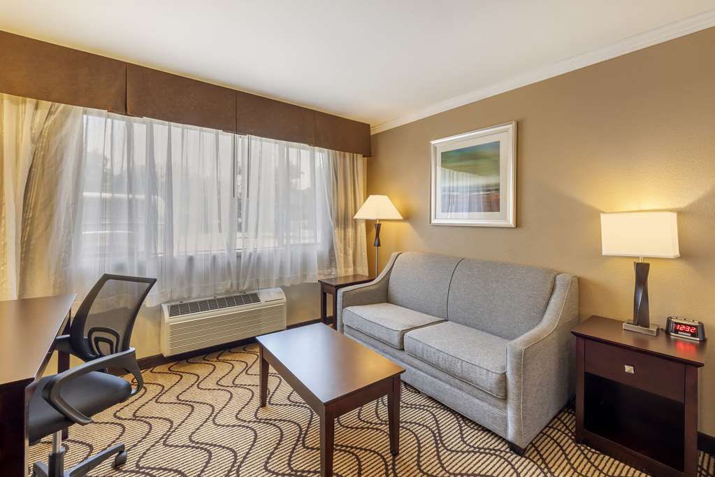 Best Western Plus Orchid Hotel & Suites - photo 39