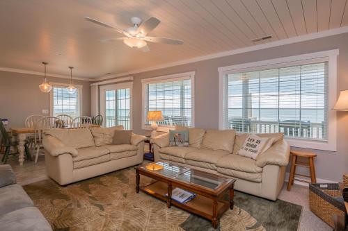 Dip Inn by Oak Island Accommodations - photo 39