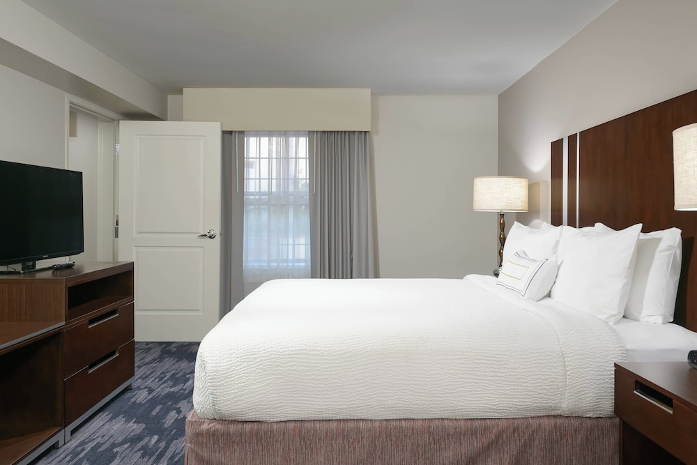 Fairfield Inn & Suites San Diego Old Town - photo 9