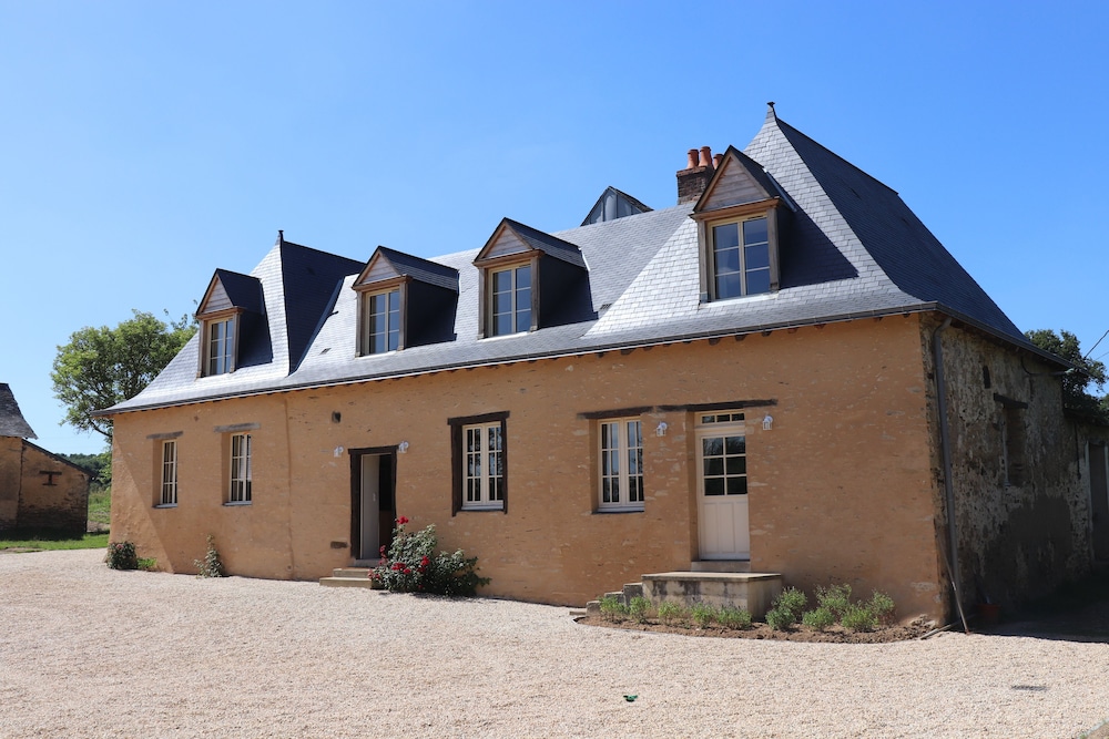 Le Plessis aux Oiseaux — hotel in Chateau-Gontier