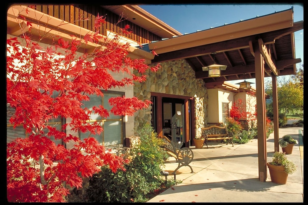 Mount Shasta Resort - photo 2
