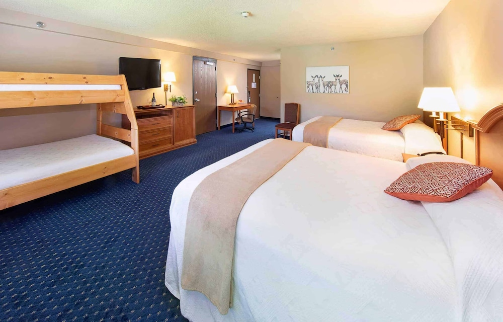 Hotel Glenwood Springs - photo 19