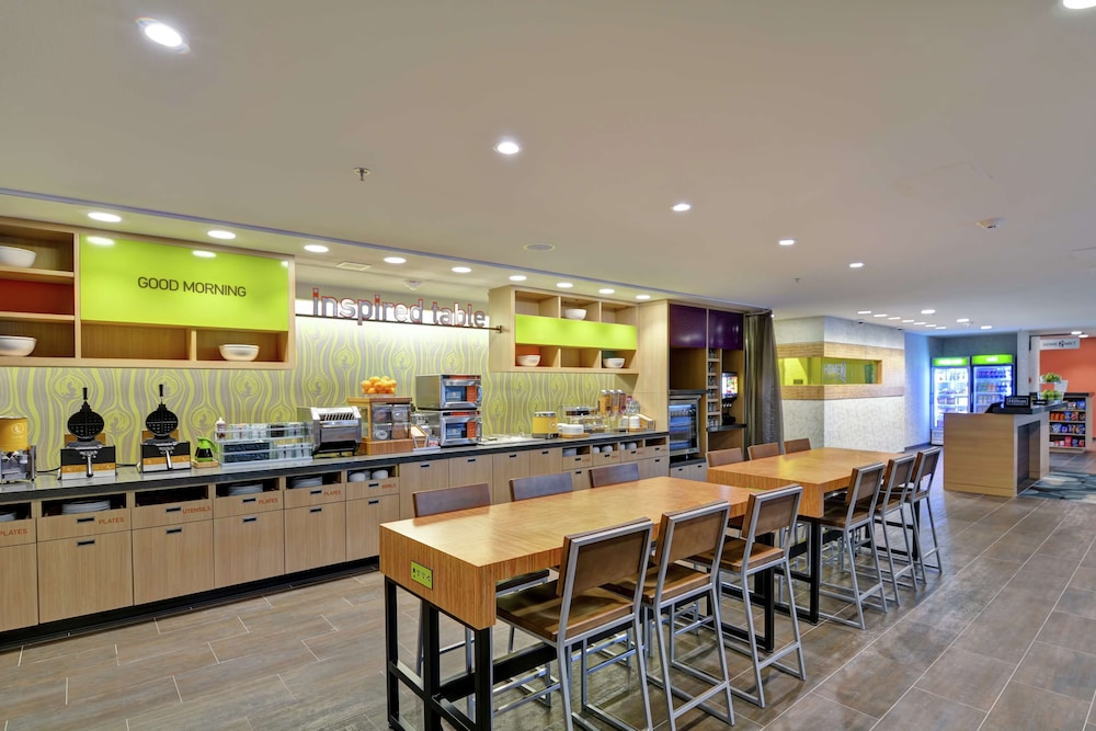 Home2 Suites by Hilton Las Vegas Strip South - photo 32