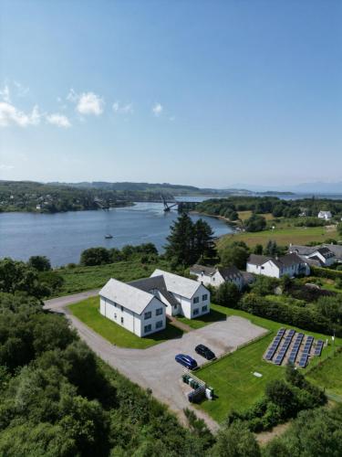 No 2 The Cairns Unwind in Style — 4-Star Luxury Hotel in Oban, United Kingdom