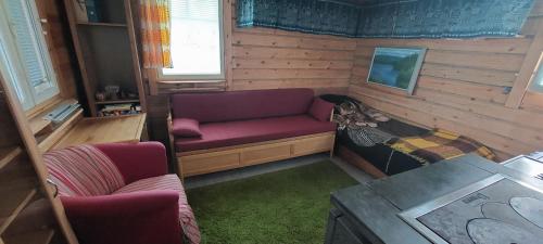 Pikkumökki Lintukoto pet-friendly hotel Ylikiiminki