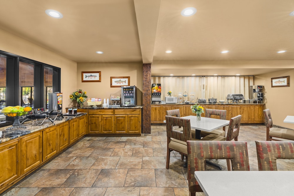 Bitterroot River Inn & Conference Center - photo 29