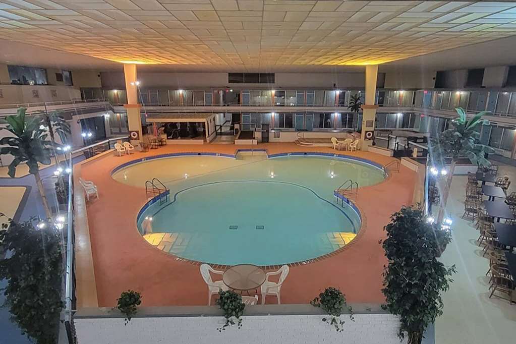 Howard Johnson BY Wyndham Hannibal - photo 7