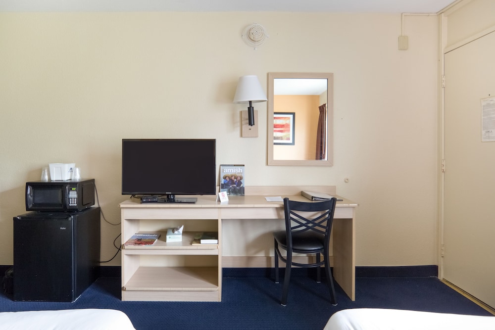 Days Inn by Wyndham New Philadelphia - photo 16
