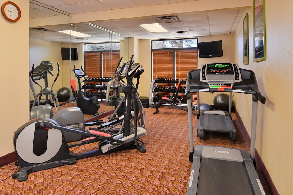 Holiday Inn Express & Suites Austin North Central by IHG - photo 24