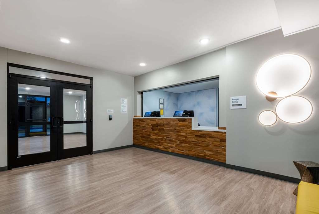 ECHO Suites Extended Stay by Wyndham Nashville Gallatin - photo 6