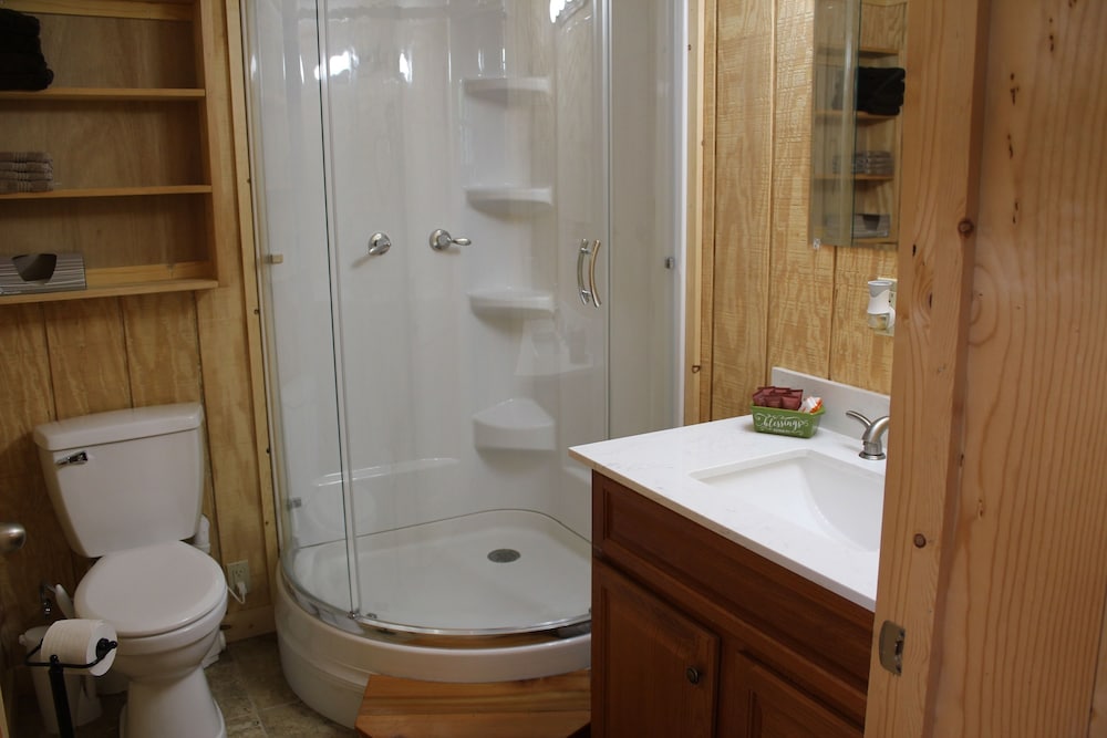 Shawnee Trails Lodging and Suites - photo 30