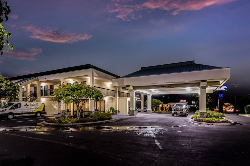 Studio 6 Suites Jacksonville NC - photo 36