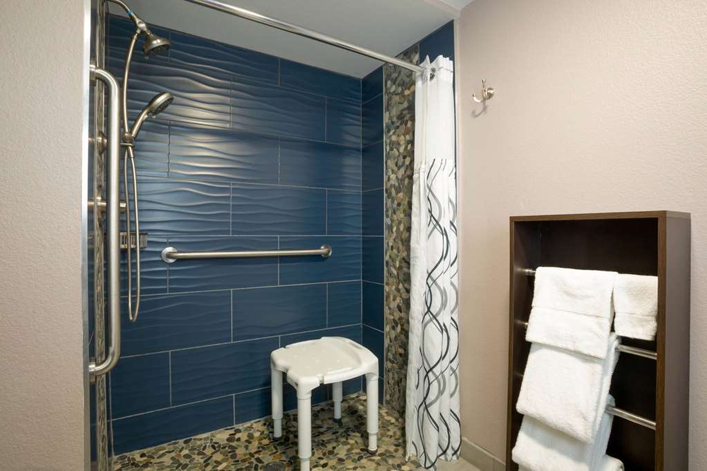 La Quinta Inn & Suites by Wyndham Branson - photo 10