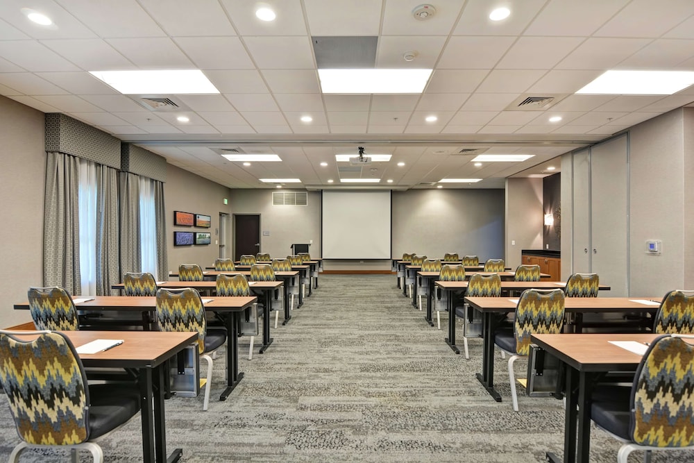 Homewood Suites by Hilton TechRidge Parmer @ I 35 - photo 36