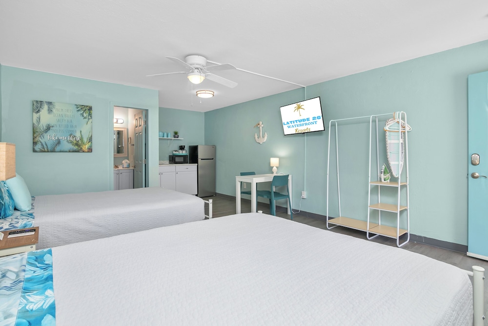 Latitude 26 Waterfront Boutique Resort Fort Myers Beach - photo 31