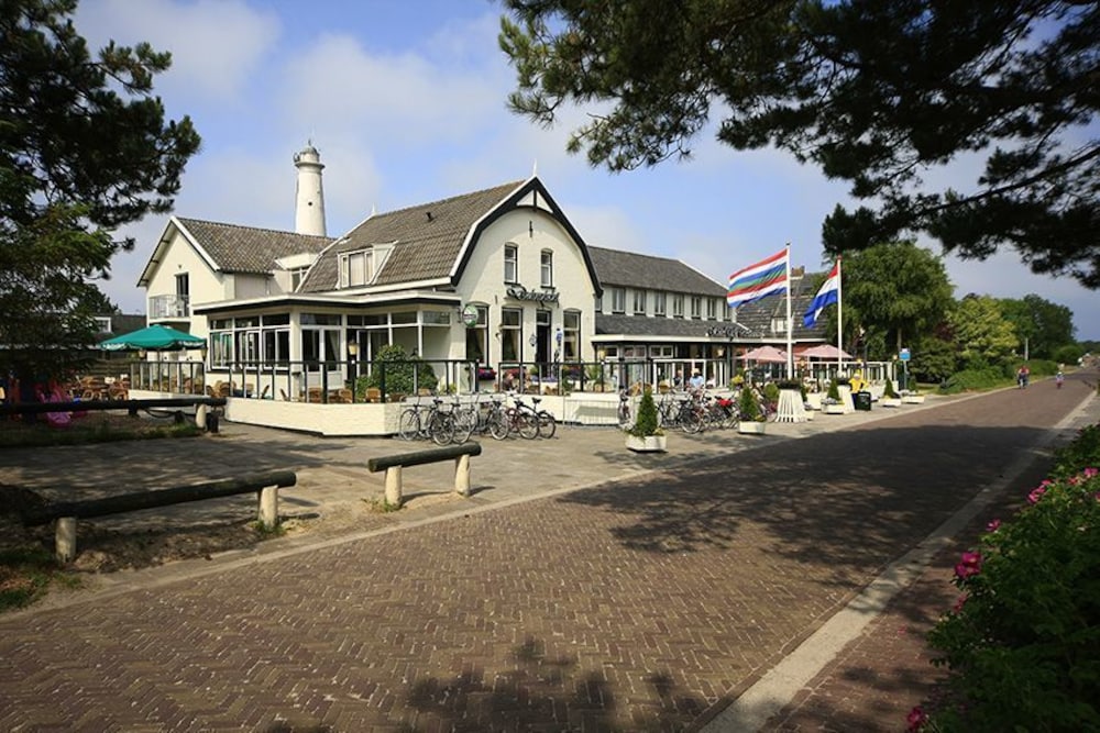 Hotel Cafe Restaurant Duinzicht — hotel in Schiermonnikoog