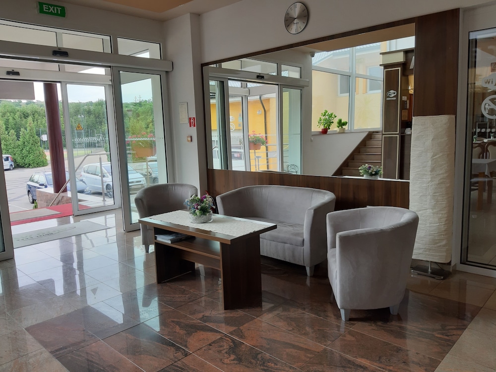 Hotel Auto Jas — Nitra — photo 4