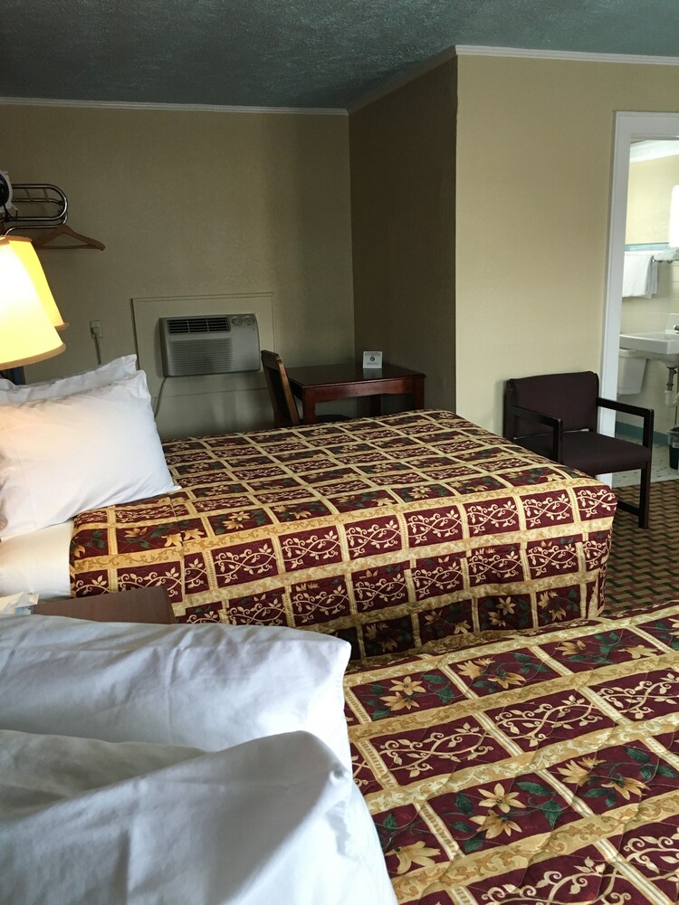 Savannah Motel - photo 14