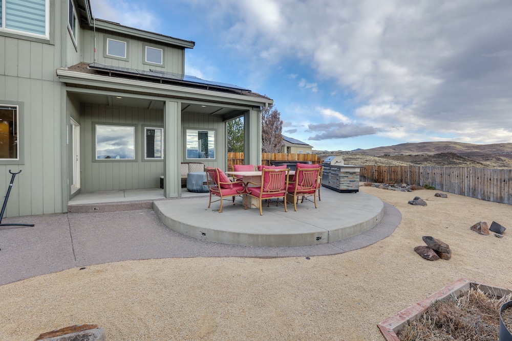 Mtn View Haven W Hot Tub 28 Mi To Mt Rose Ski — Sparks
