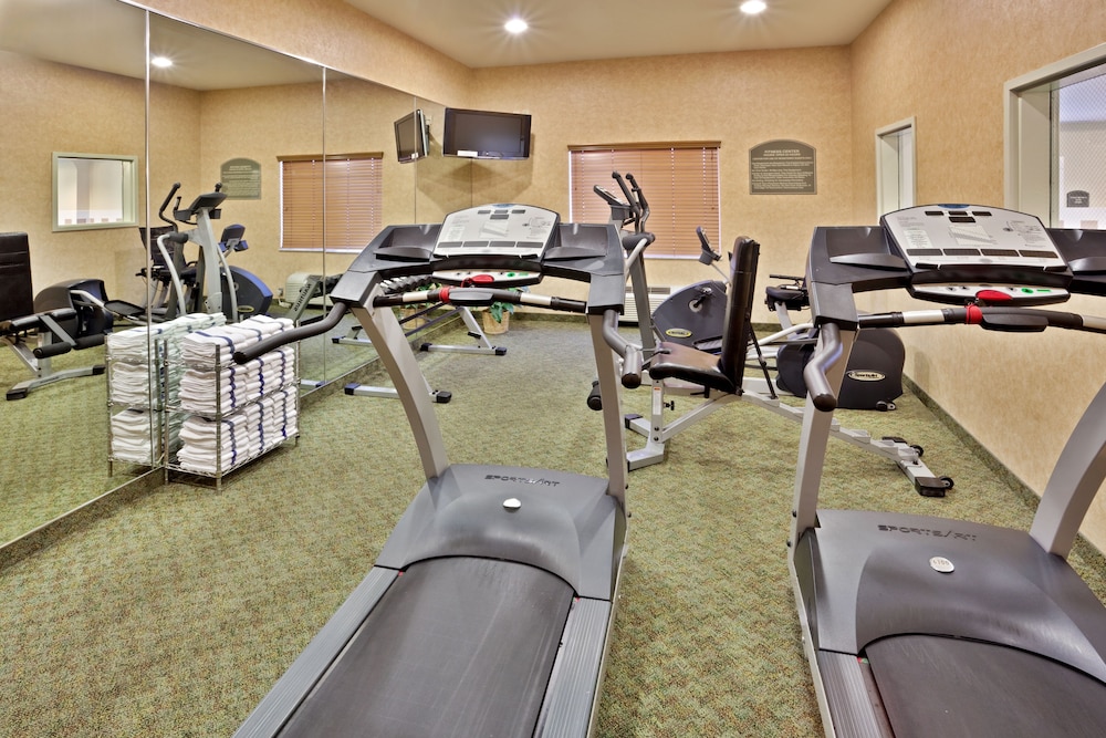 Holiday Inn Express & Suites Cheney by IHG - photo 21