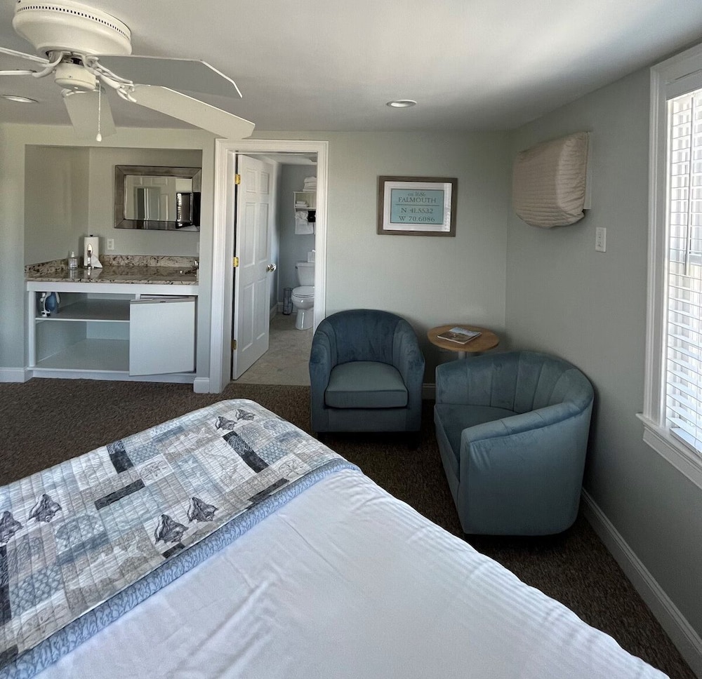 Beach Breeze Inn - photo 6