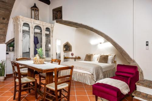 Angoletto Medioevale — 4-Star Luxury Hotel in Viterbo, Italy