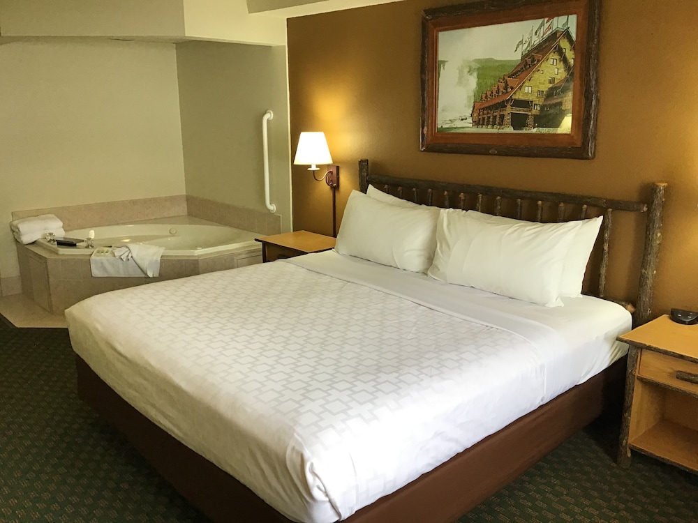 AmericInn by Wyndham Cody - photo 18