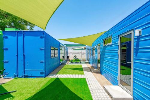 Smurf Haus Luxuriously Small With Resort Like Pool — Phoenix