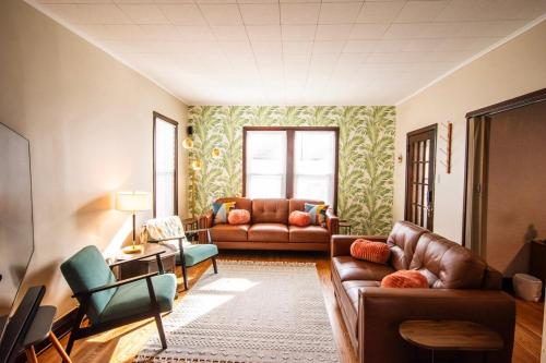 Gertie's Eclectic Nest - last minute hotel in Omaha