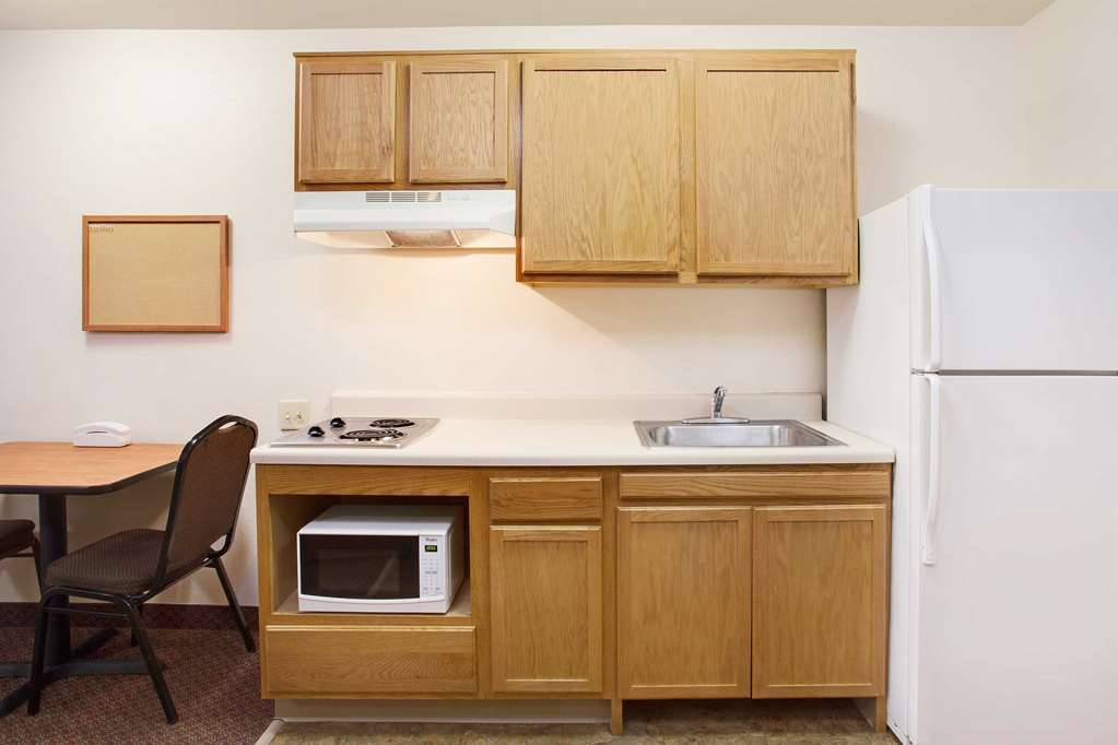 WoodSpring Suites Chesapeake Norfolk South - photo 13