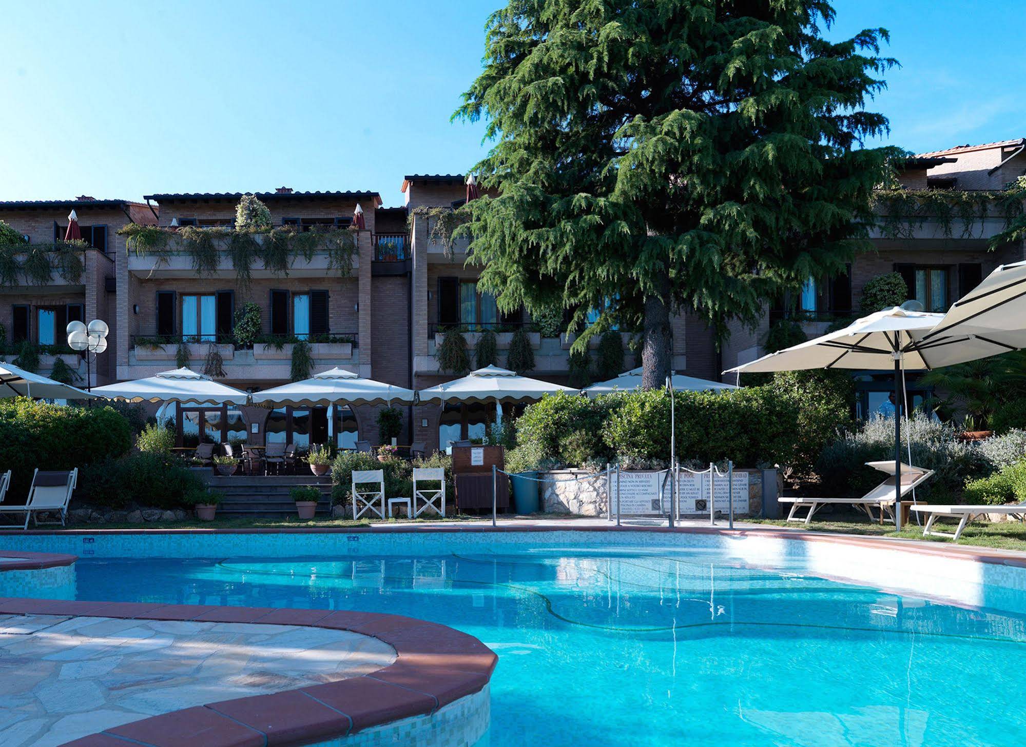 Relais Santa Chiara Hotel